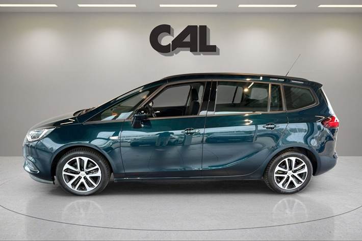 Blå Opel Zafira Tourer fra 2018