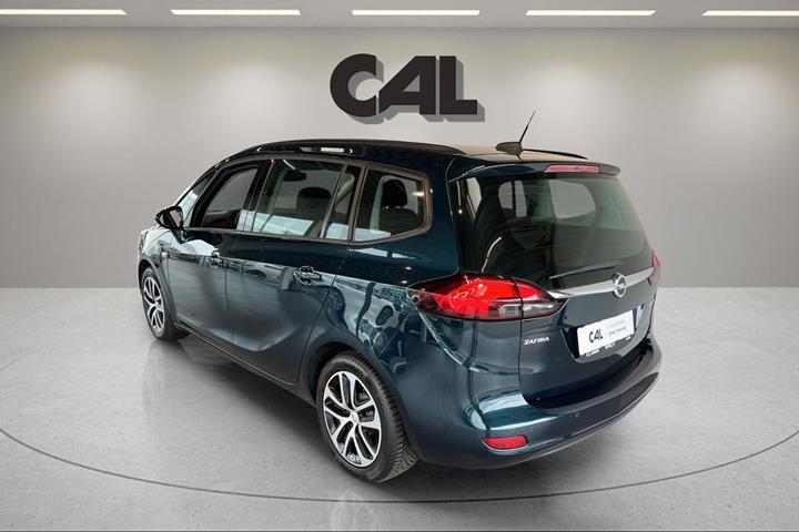 Blå Opel Zafira Tourer fra 2018