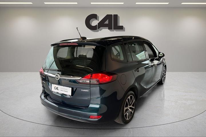 Blå Opel Zafira Tourer fra 2018