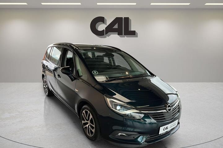 Blå Opel Zafira Tourer fra 2018