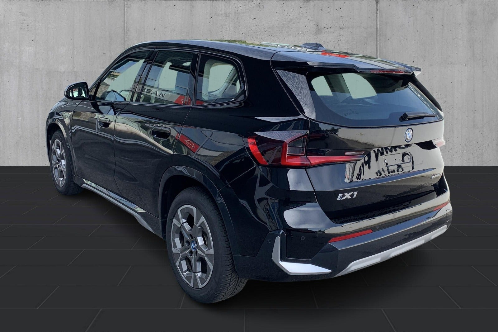 undefined BMW iX1 fra 2024