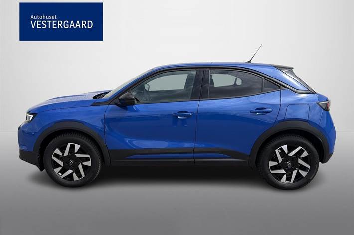 Blå Opel Mokka-e fra 2022
