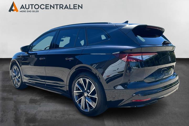 Sort Skoda Enyaq fra 2025