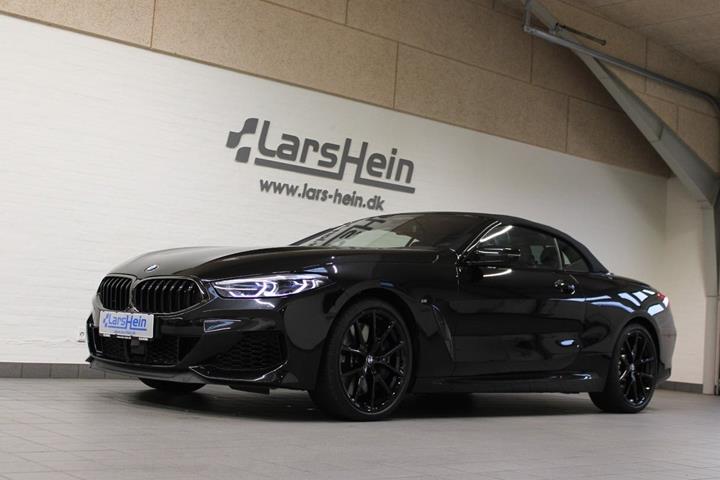 Sort BMW M850i fra 2021