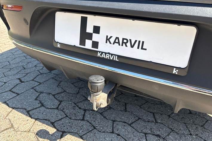 Grå Mercedes EQC400 fra 2021