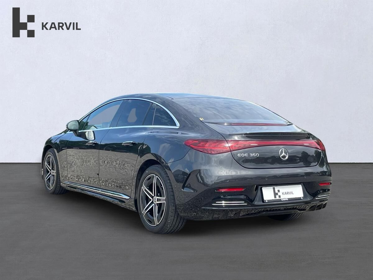 Grå Mercedes EQE350 fra 2024