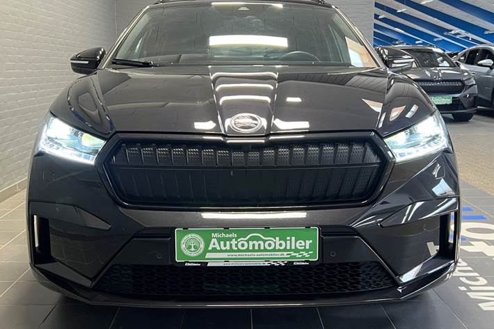 Sort Skoda Enyaq fra 2025