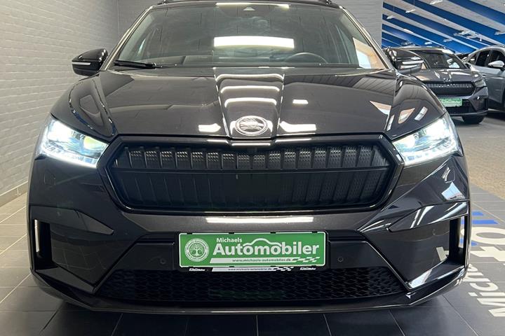 Sort Skoda Enyaq fra 2025