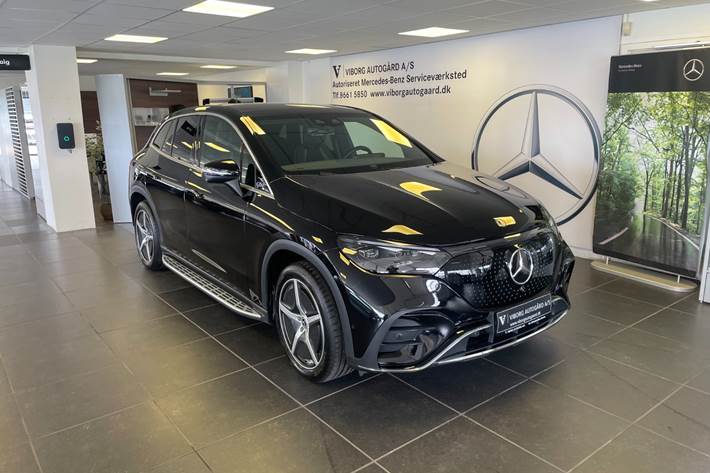 Sort Mercedes EQE350 SUV fra 2025