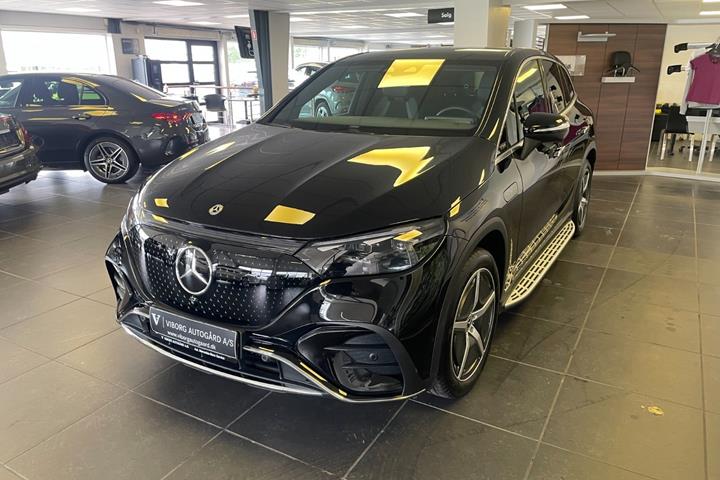Sort Mercedes EQE350 SUV fra 2025