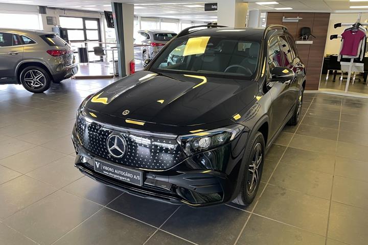 Sort Mercedes EQB250+ fra 2026