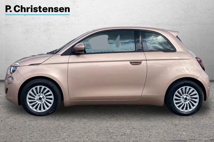 Grå Fiat 500e fra 2023