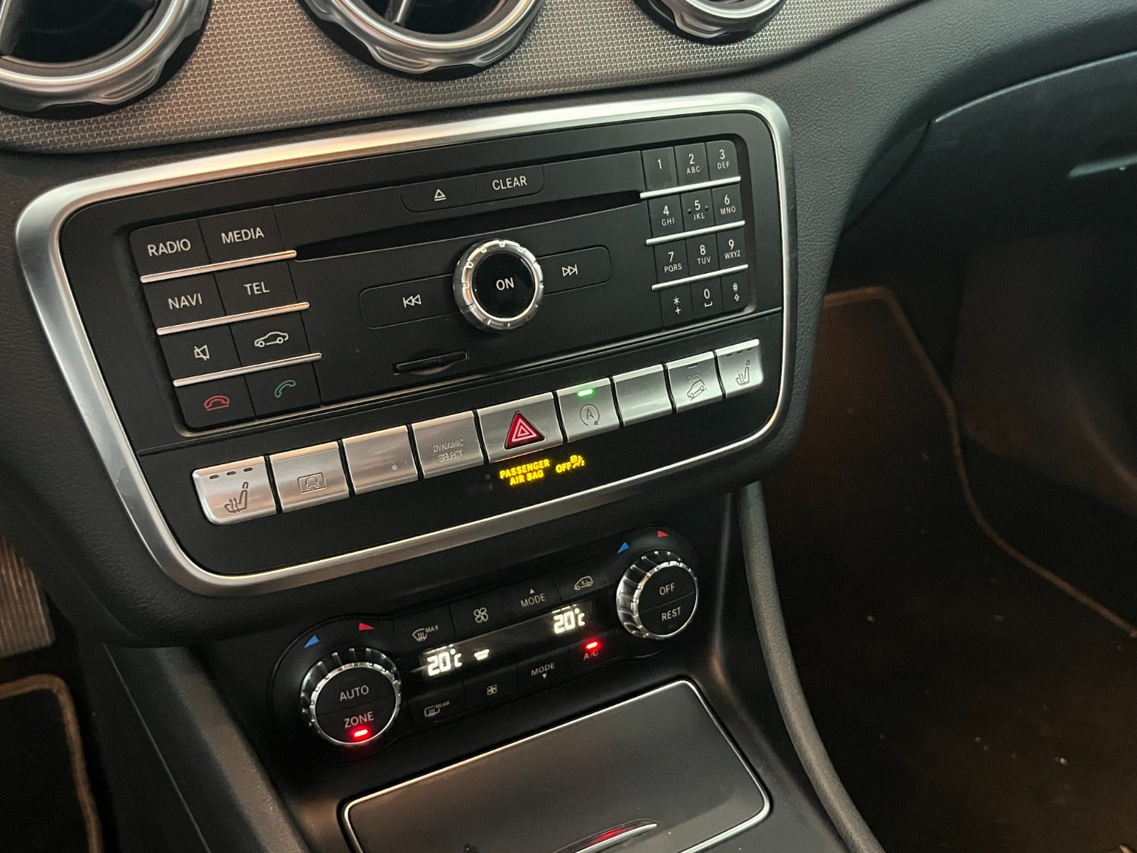 Sort Mercedes GLA220 d fra 2017