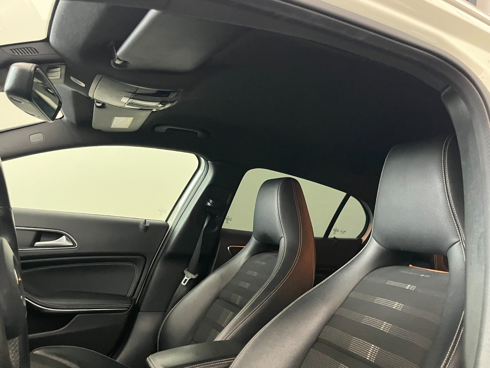 Sort Mercedes GLA220 d fra 2017