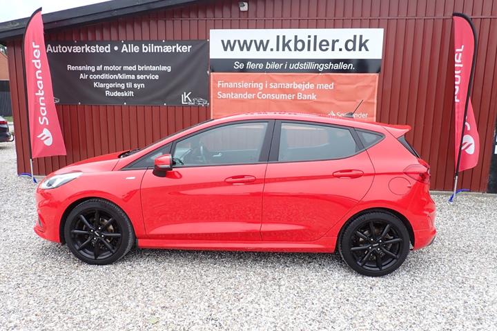 Rød Ford Fiesta fra 2020