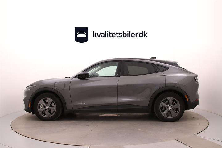 Grå Ford Mustang Mach-E fra 2024
