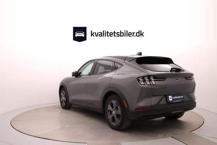 Grå Ford Mustang Mach-E fra 2024