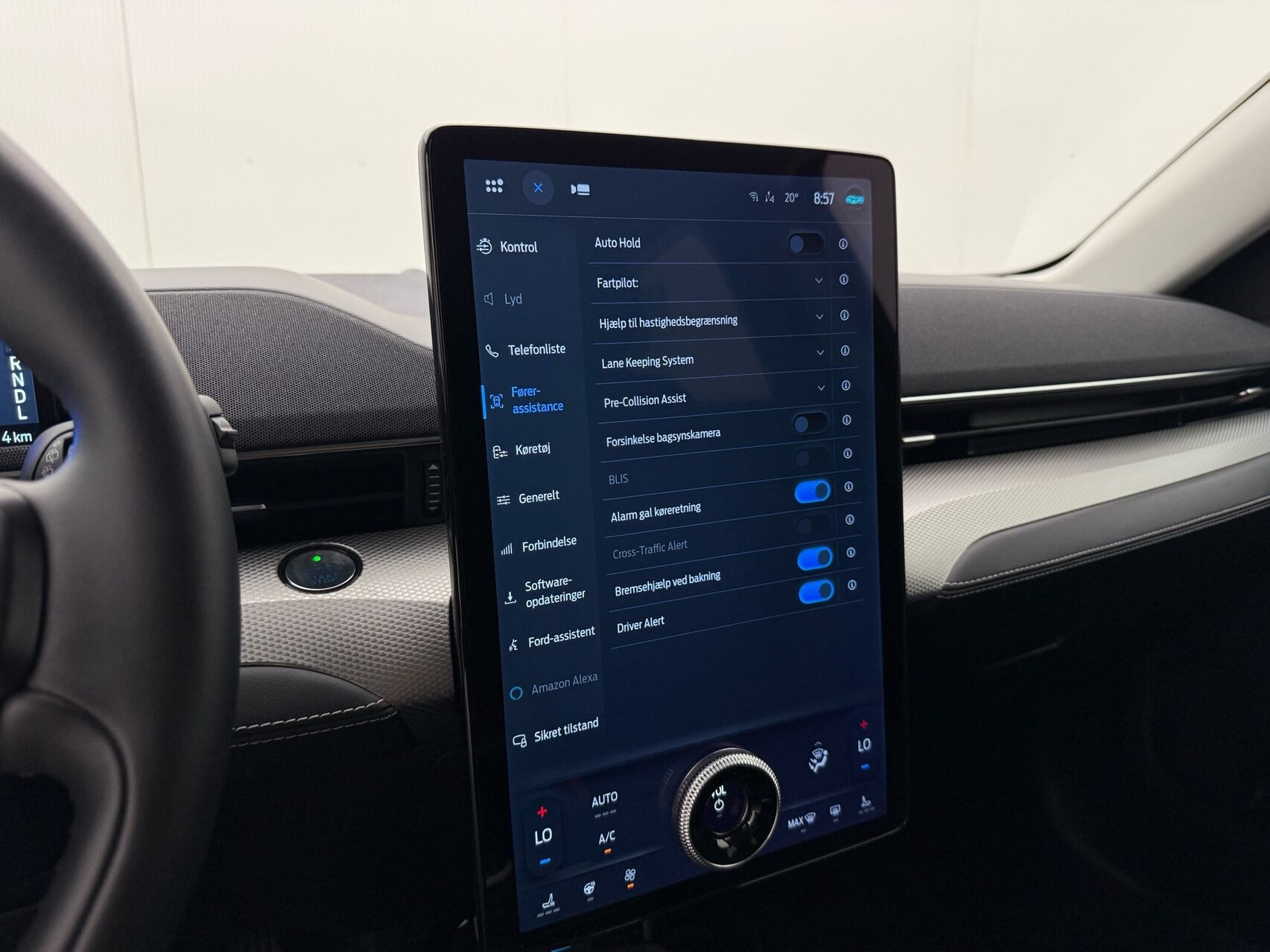 Grå Ford Mustang Mach-E fra 2024