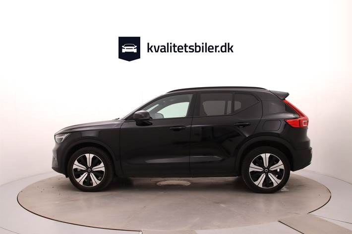 Sort Volvo XC40 fra 2023