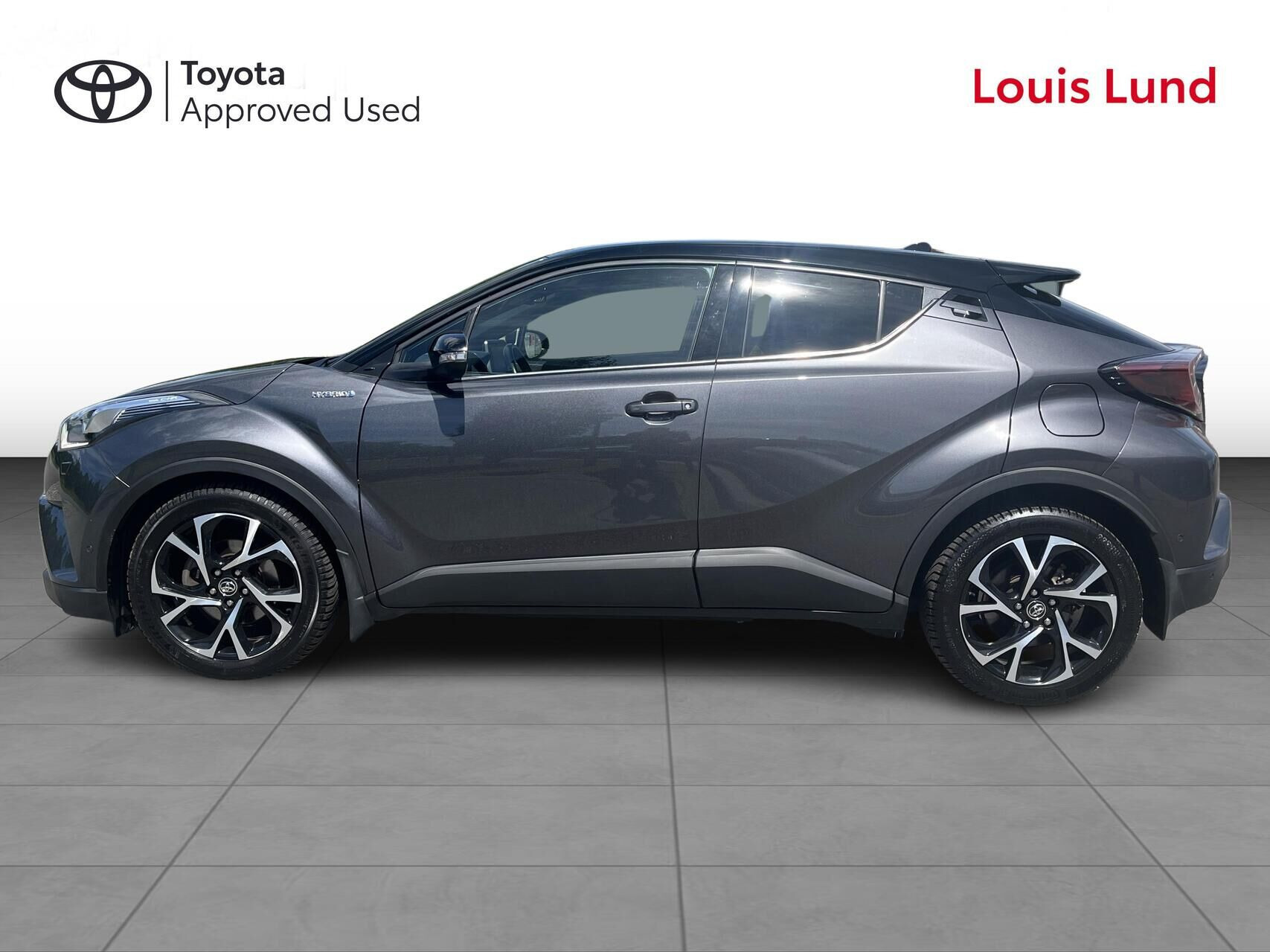 Grå Toyota C-HR fra 2019