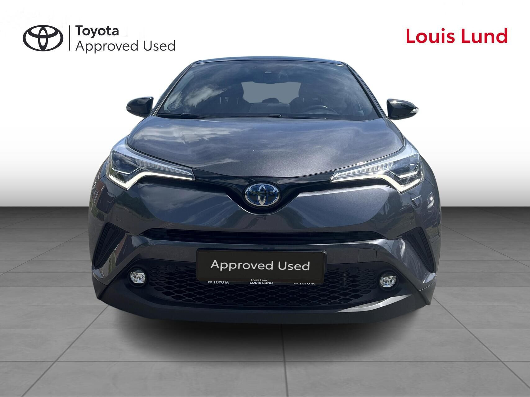 Grå Toyota C-HR fra 2019