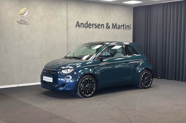 Grøn Fiat 500e fra 2023