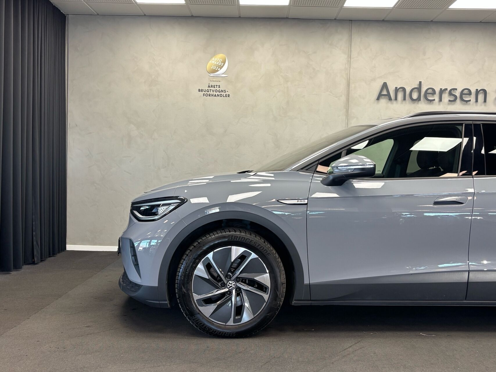 Grå VW ID.4 fra 2022
