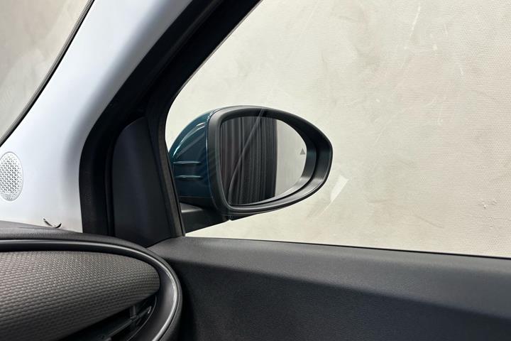 Grøn Fiat 500e fra 2023