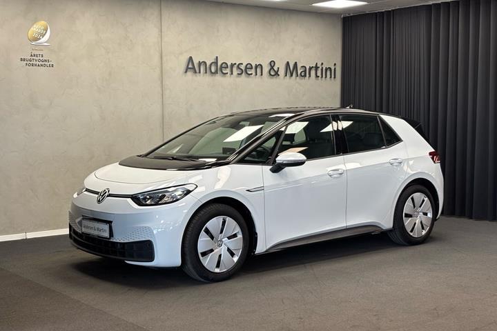 Hvid VW ID.3 fra 2021 set udefra
