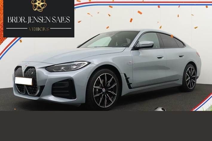 Grå BMW i4 fra 2023