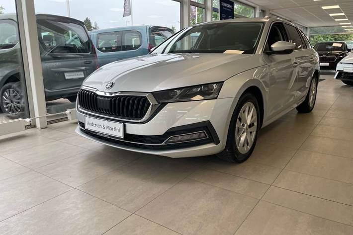 Sølv Skoda Octavia fra 2021