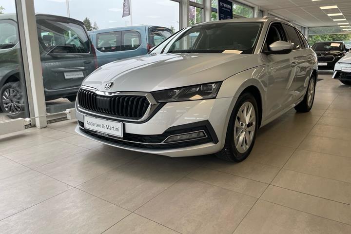 Sølv Skoda Octavia fra 2021