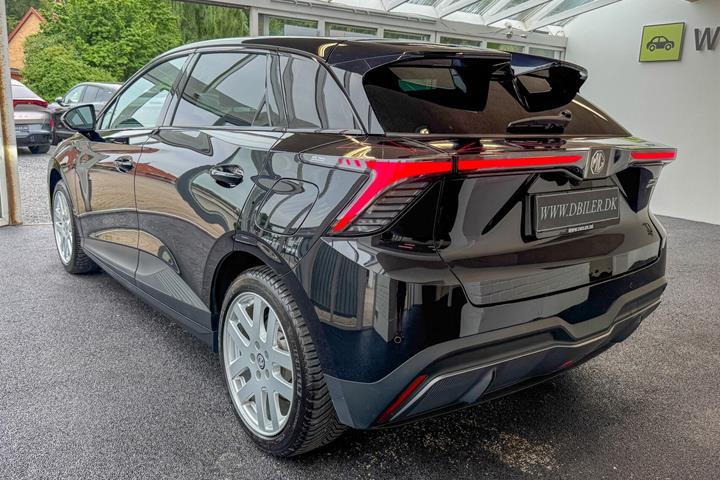 Sort MG MG4 Electric fra 2025
