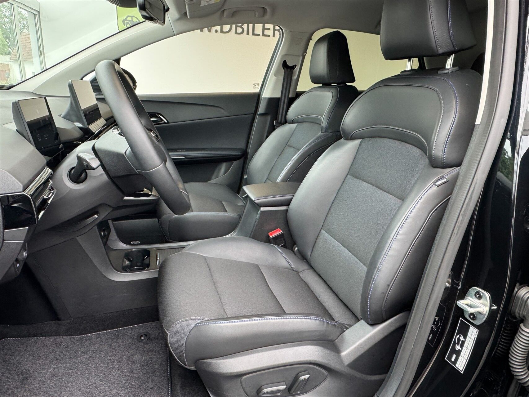 Sort MG MG4 Electric fra 2025