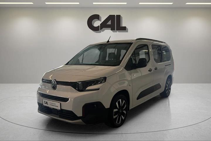 Hvid Citroën ë-Berlingo fra 2025 set udefra