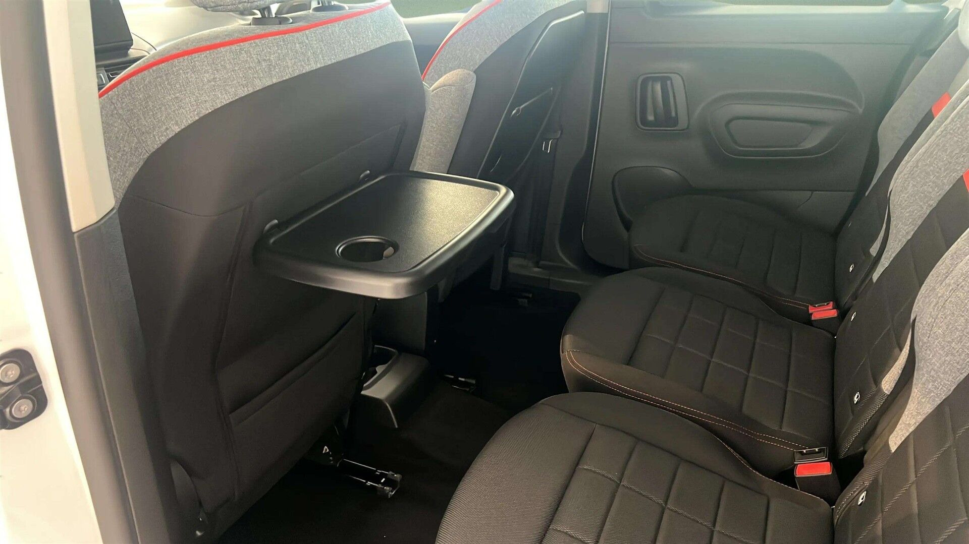 Hvid Citroën ë-Berlingo fra 2025