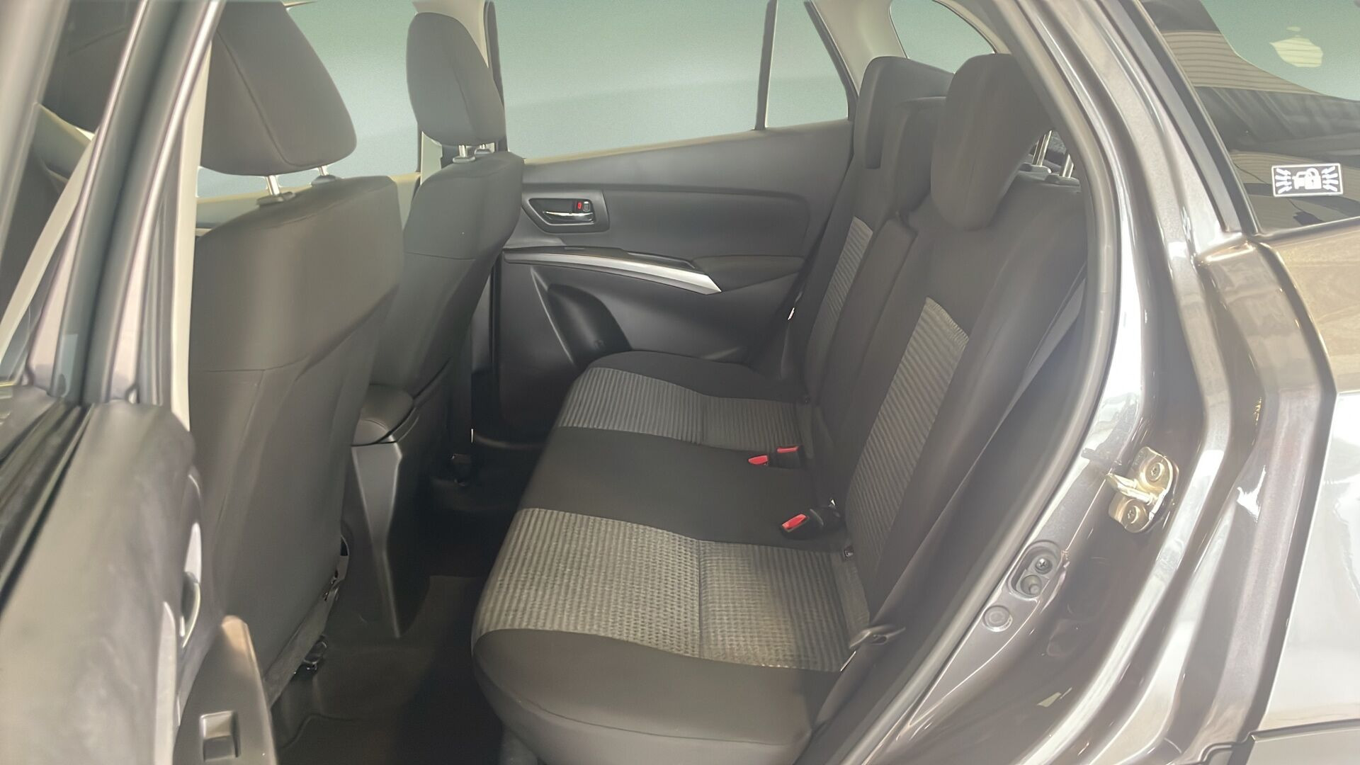 Sort Suzuki S-Cross fra 2022