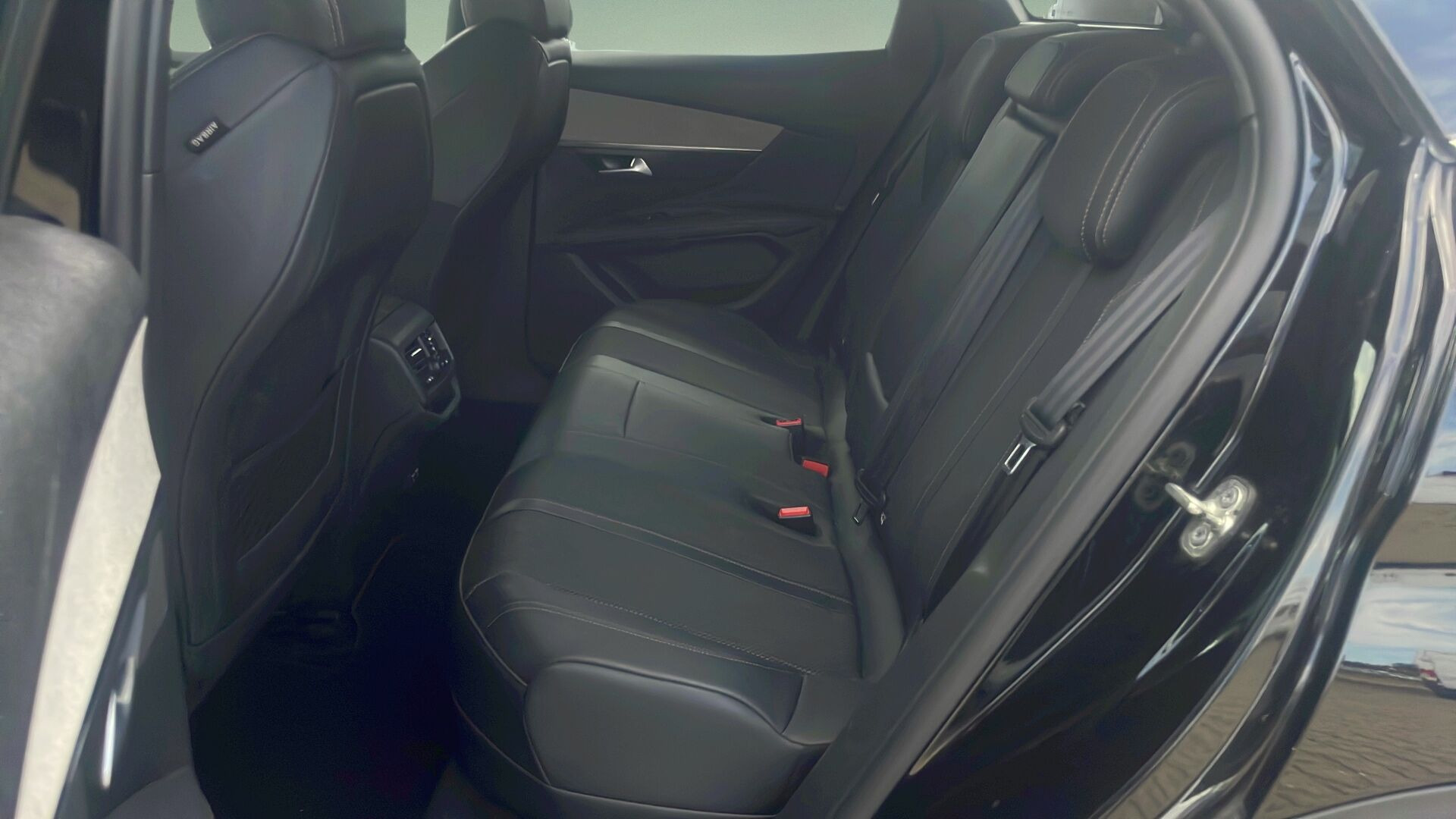 Sort Peugeot 3008 fra 2022
