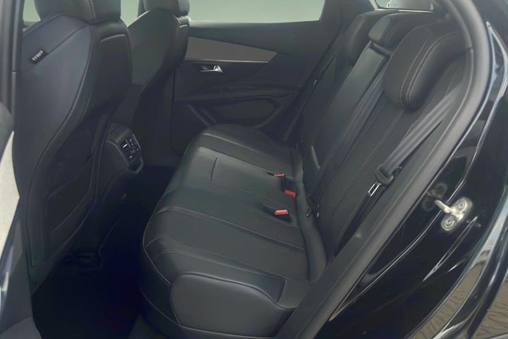Sort Peugeot 3008 fra 2022