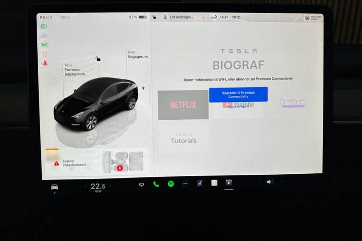Sort Tesla Model Y fra 2023