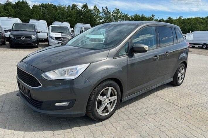 Grå Ford Grand C-Max fra 2017