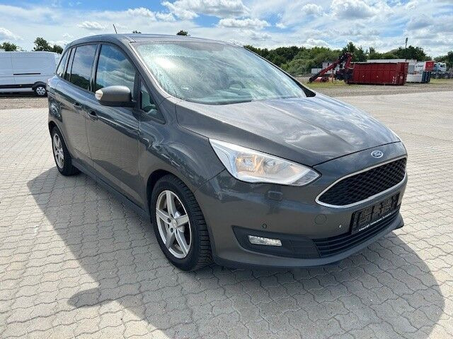 Grå Ford Grand C-Max fra 2017