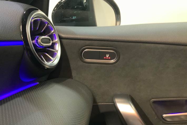 Sort Mercedes A250 e fra 2021