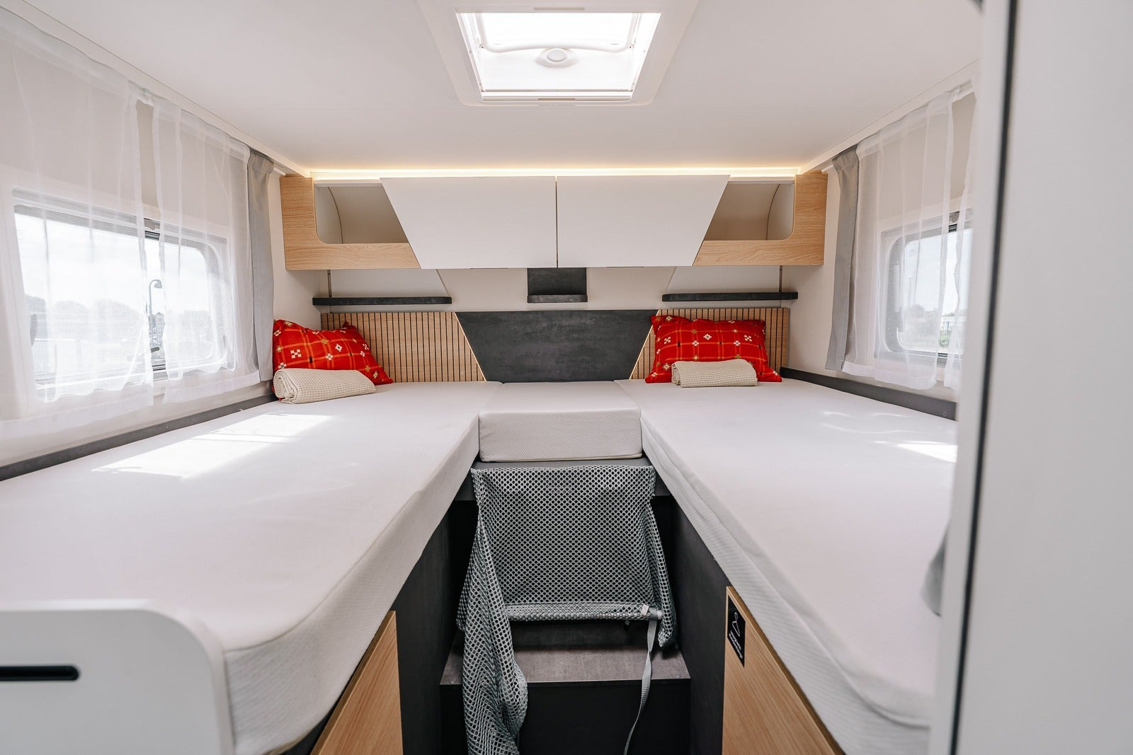 Hvid Ahorn Camp T690 fra 2026