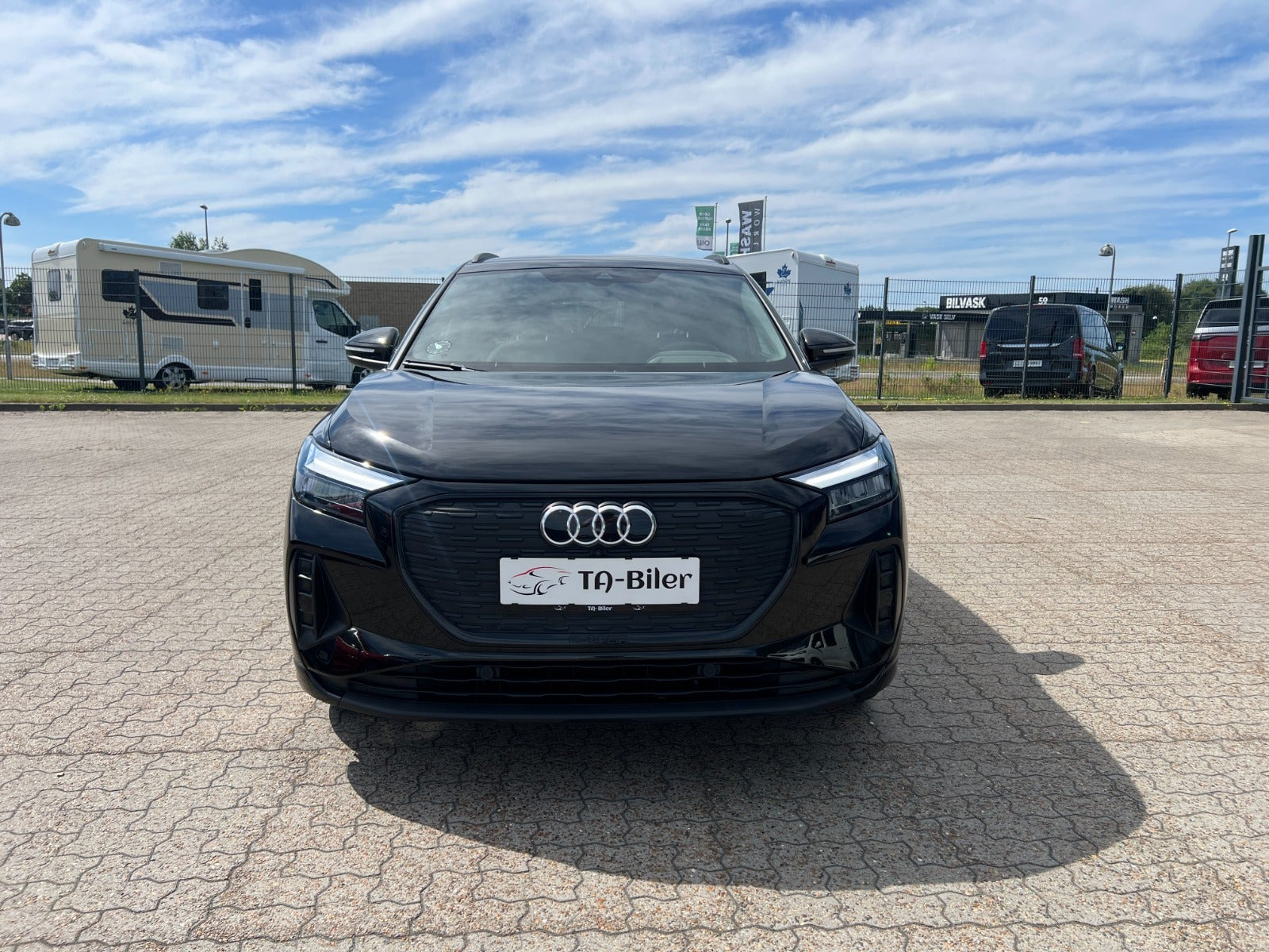 Sort Audi Q4 e-tron fra 2024