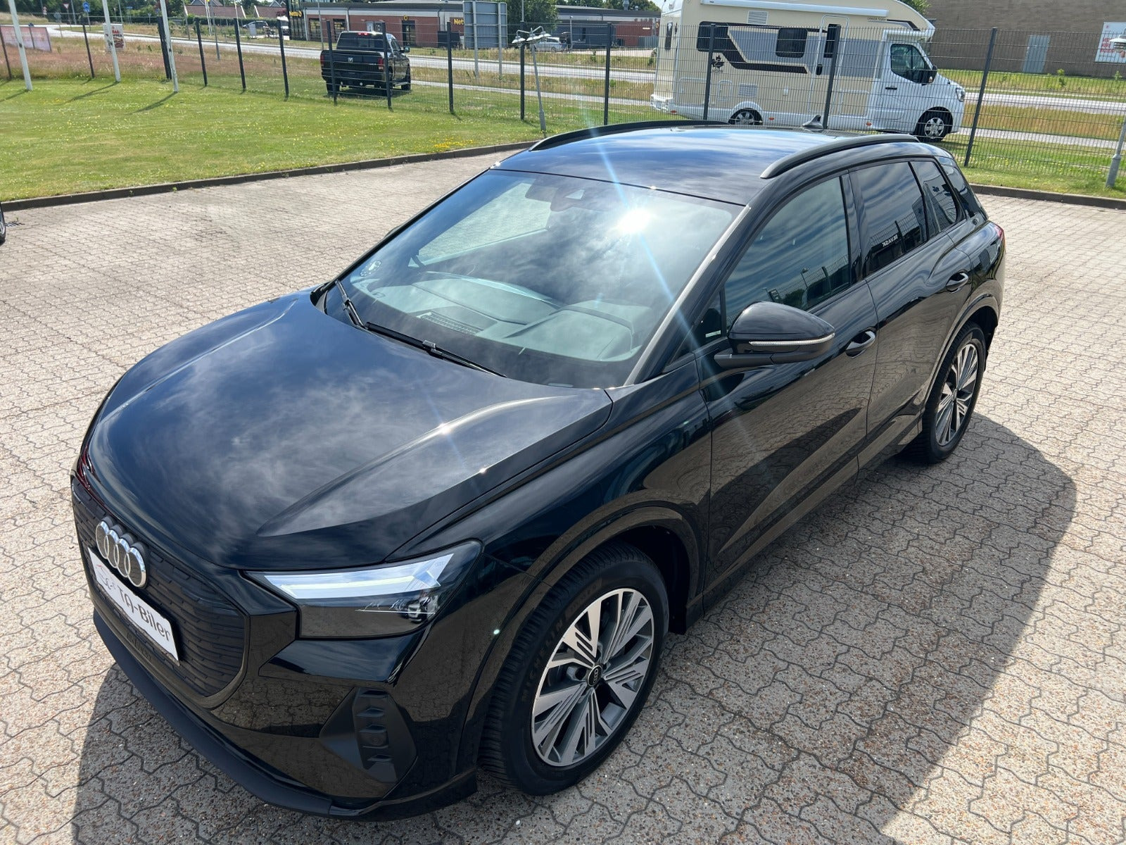 Sort Audi Q4 e-tron fra 2024
