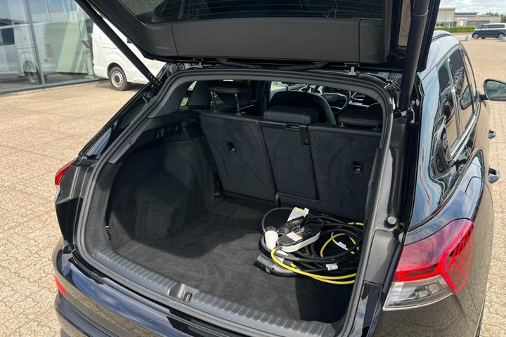 Sort Audi Q4 e-tron fra 2024