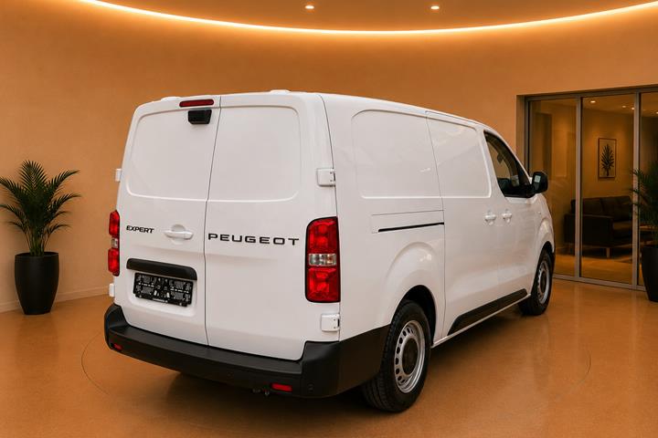 Hvid Peugeot Expert fra 2026