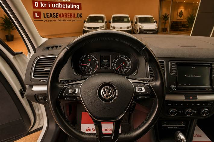 Hvid VW Sharan fra 2020