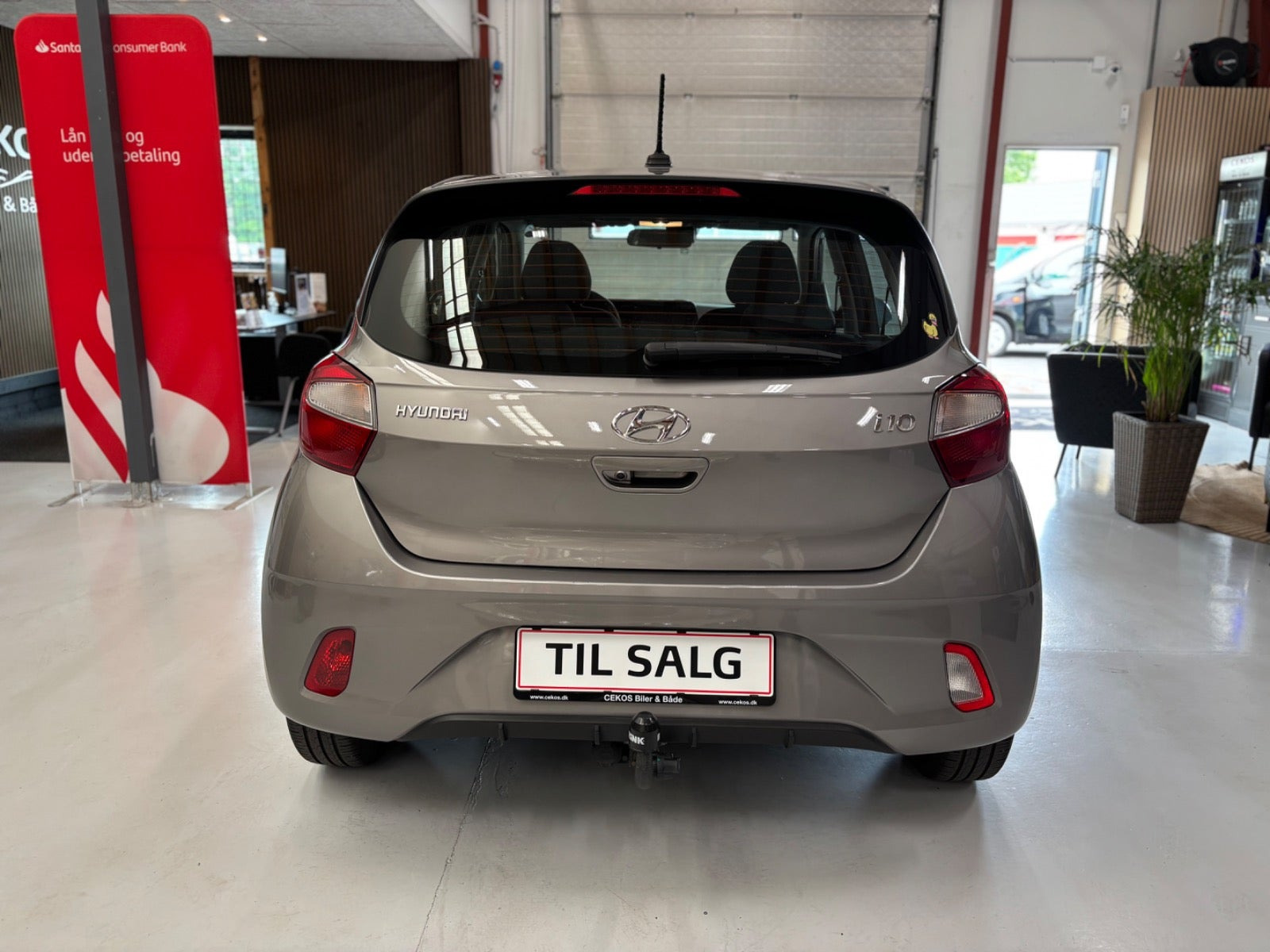 Sølv Hyundai i10 fra 2022